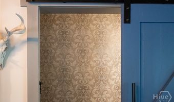 585 White Cir 32, Athens, GA 30605