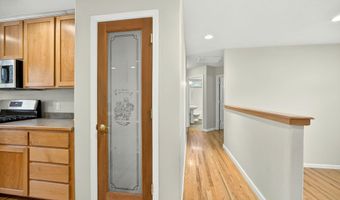 595 Elizabeth Ave, Ashland, OR 97520