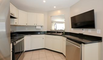 8 Riverside Dr, Allenstown, NH 03275