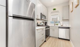 1508 Kewalo St 101B, Honolulu, HI 96822