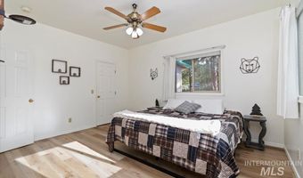 1496 Pine Rdg, Cascade, ID 83611