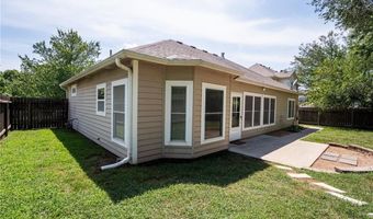214 Hillside Dr, Baldwin City, KS 66006