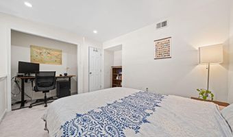 1301 N COURTHOUSE Rd 1807, Arlington, VA 22201