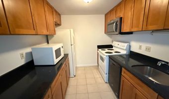 6300 STEVENSON Ave 419, Alexandria, VA 22304