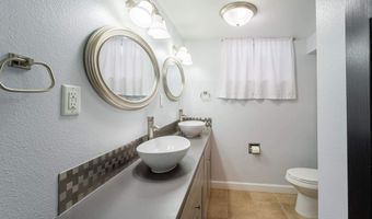 3117 DOUGLAS St, Cheyenne, WY 82009