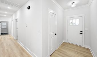 100 Selkirk Dr, Bella Vista, AR 72715