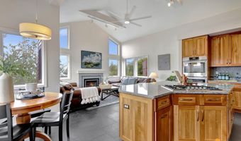 8521 Spendlove Dr, Anchorage, AK 99516