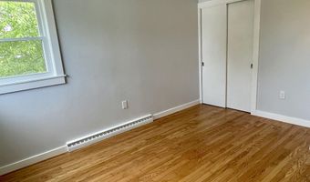 10 Crawford Dr, Bath, ME 04530