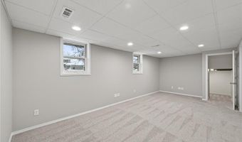 907 40th Ln, Anoka, MN 55303