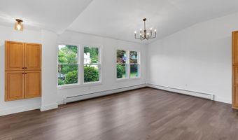 383 Navesink Ave, Atlantic Highlands, NJ 07716