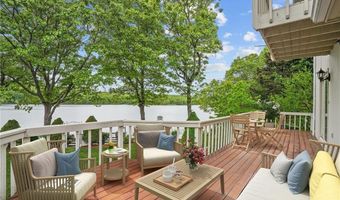 236 Indian Trl, Narragansett, RI 02874