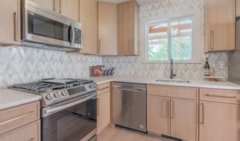 57 GARDEN Dr, Alexandria, VA 22304