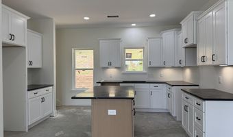 1015 Clinton Ct, Alexander, AR 72002