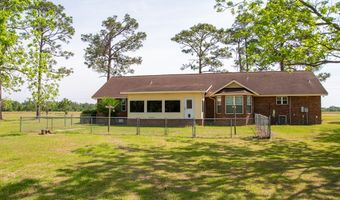68 Smart Rd, Baxley, GA 31513