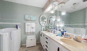 18 Paseo Margarita 234, Camarillo, CA 93012