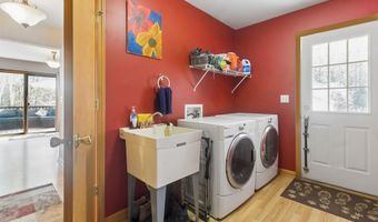 6527 Genaw Rd, Algonac, MI 48001