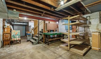 12104 Locust Ln, Anchorage, KY 40223