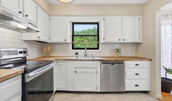 2705 ANDREA Dr, Allentown, PA 18103