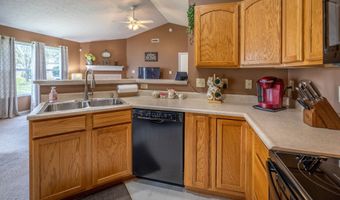 8199 Overbrooke Ln, Avon, IN 46123