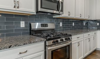 10829 Prairie Lake Dr, Apison, TN 37302