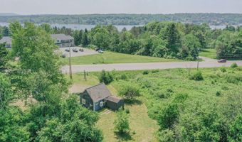 90 Searsport Ave, Belfast, ME 04915