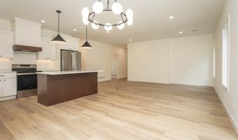 1011 Nokomis St, Alexandria, MN 56308