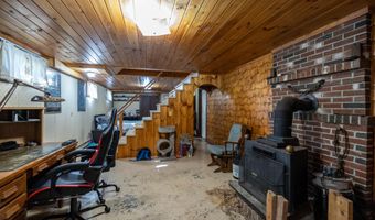 4 Howard Siding Ln, Abbot, ME 04406