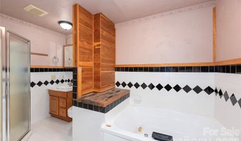 35 McKinney Rd, Asheville, NC 28805