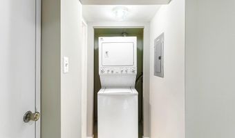 6155 EDSALL Rd B, Alexandria, VA 22304