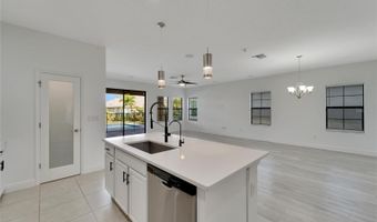 7408 SUNGOLD MEADOW Ct, Apollo Beach, FL 33572