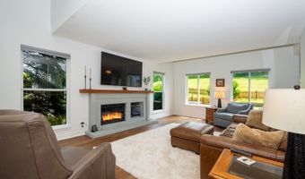 1231 Edgewater Ln, Antioch, IL 60002