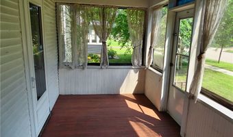 2412 5th St, Eau Claire, WI 54703
