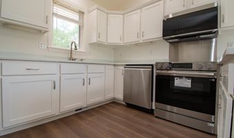 7 St Andrews Dr, Bedford, NH 03110