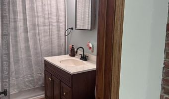 709 N St, Aurora, NE 68818