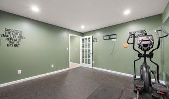 28 CLARK Rdg, Hockessin, DE 19707
