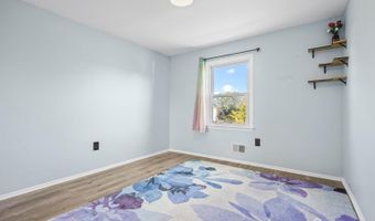 1 Dogwood Ct, Sayreville, NJ 08872