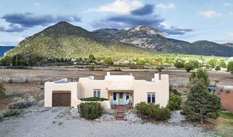 11 Los Altos, Arroyo Seco, NM 87514
