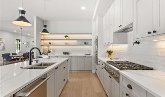 902 SHADY LANE Dr, Orlando, FL 32804