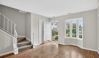 8530 SOUTHLAWN Ct, Alexandria, VA 22309