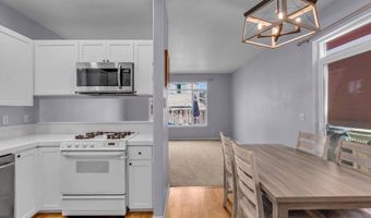 20499 SW CHANDELLE Ct, Beaverton, OR 97078