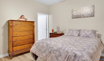 118 Santana Dr, Athens, AL 35611