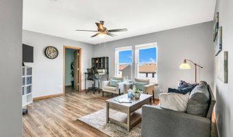 593 Collier Dr, Antioch, IL 60002
