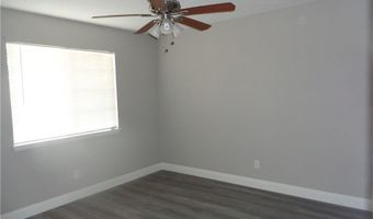 12744 Running Deer, Apple Valley, CA 92308