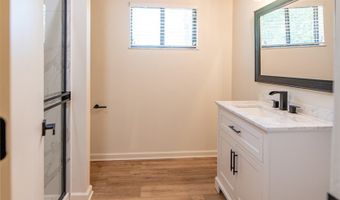 2302 Twin Lakes Dr, Bainbridge, GA 39819