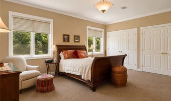 36 Overlook Dr 36, North Kingstown, RI 02852