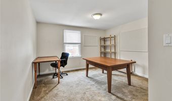 77 Sundridge Dr, Amherst, NY 14228