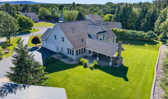 5 Normandy Sq, Guilderland, NY 12009