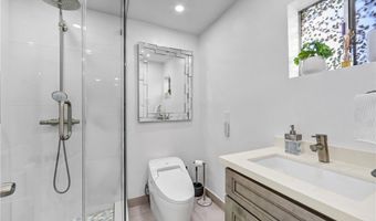 4060 Harclare Ln, Encino, CA 91436