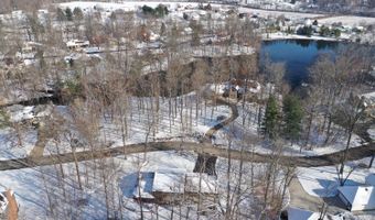 226 Lakeshore Dr, Batesville, IN 47006