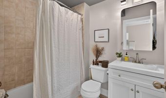 660 MORTON Pl NE, Washington, DC 20002